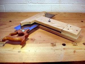 side view of saw clamp