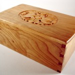 Tudor rose box