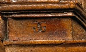 closeup photo of the GG signature